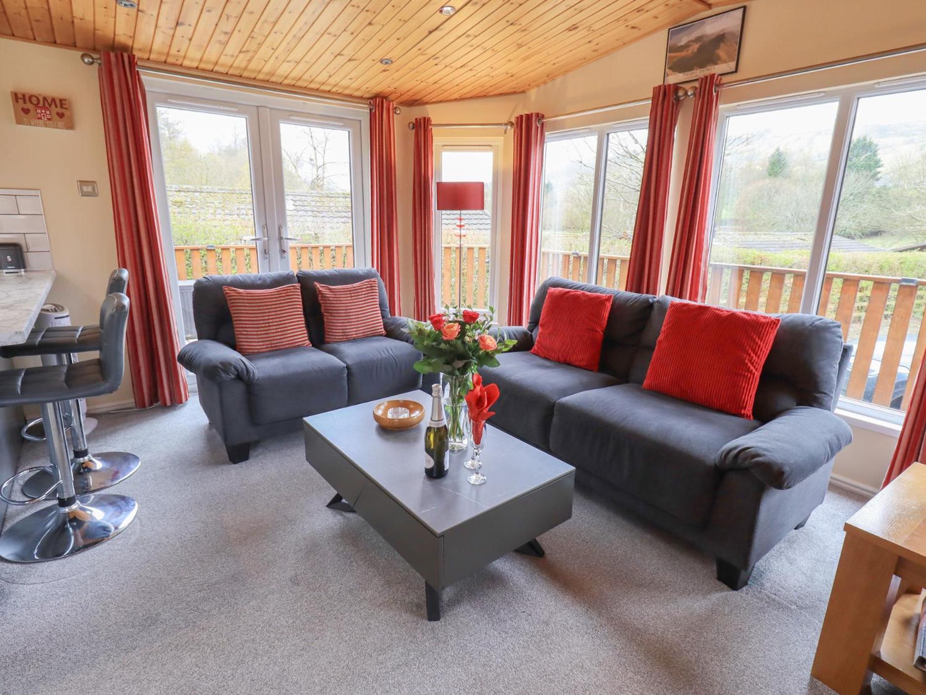 Striding Edge Lodge Windermere Exterior photo